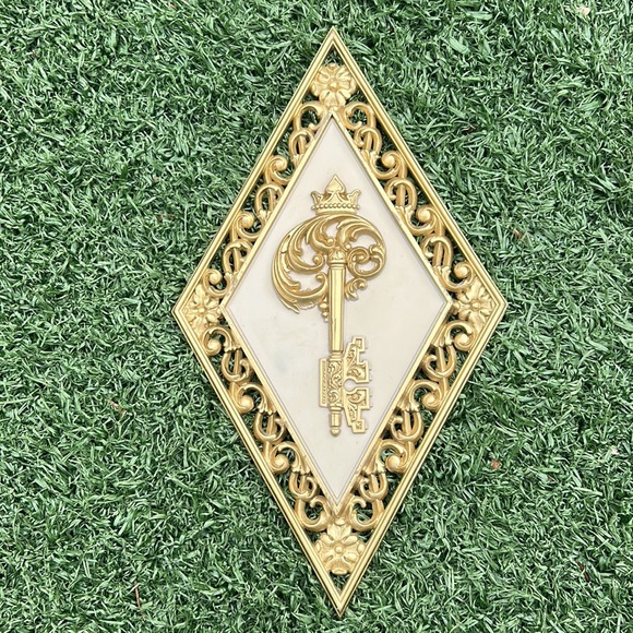 Vintage Dart Syroco Gold Diamond Lock & Key Wall Plaques No. 4271 - Picture 2 of 11